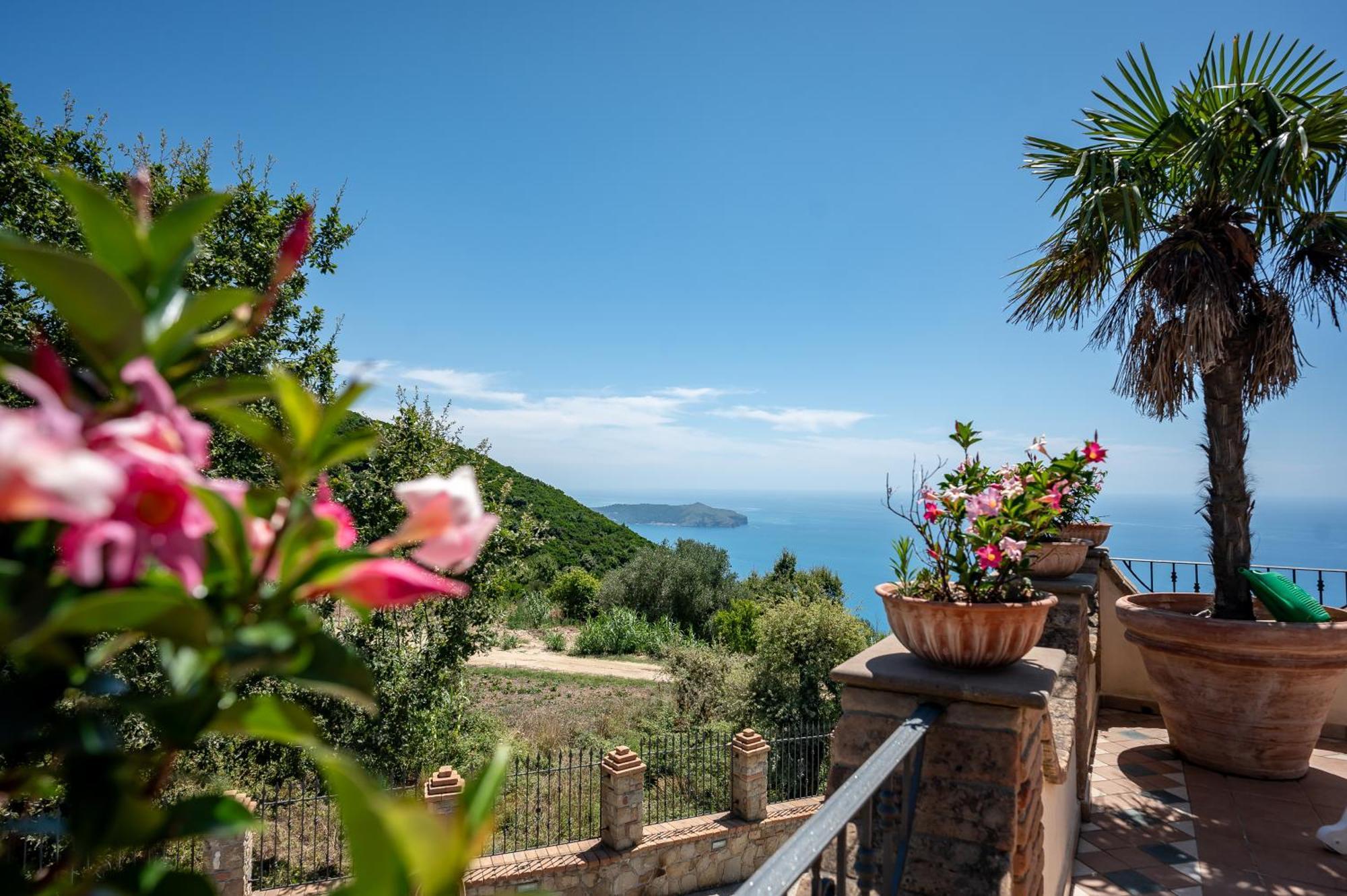 La Villa Di Nonna Angela Pisciotta Exterior photo